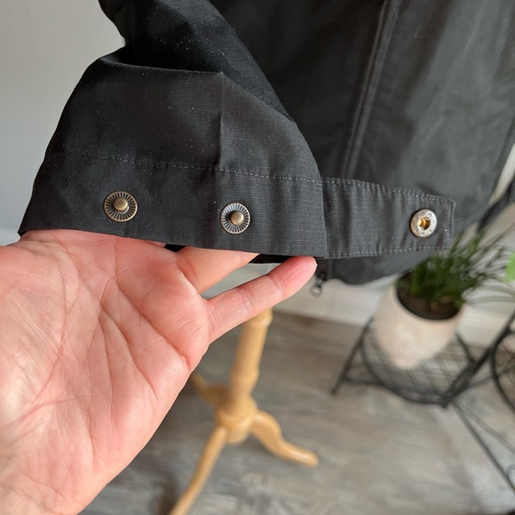 Fjällräven Black Hooded Jacket - Picture 4 of 12